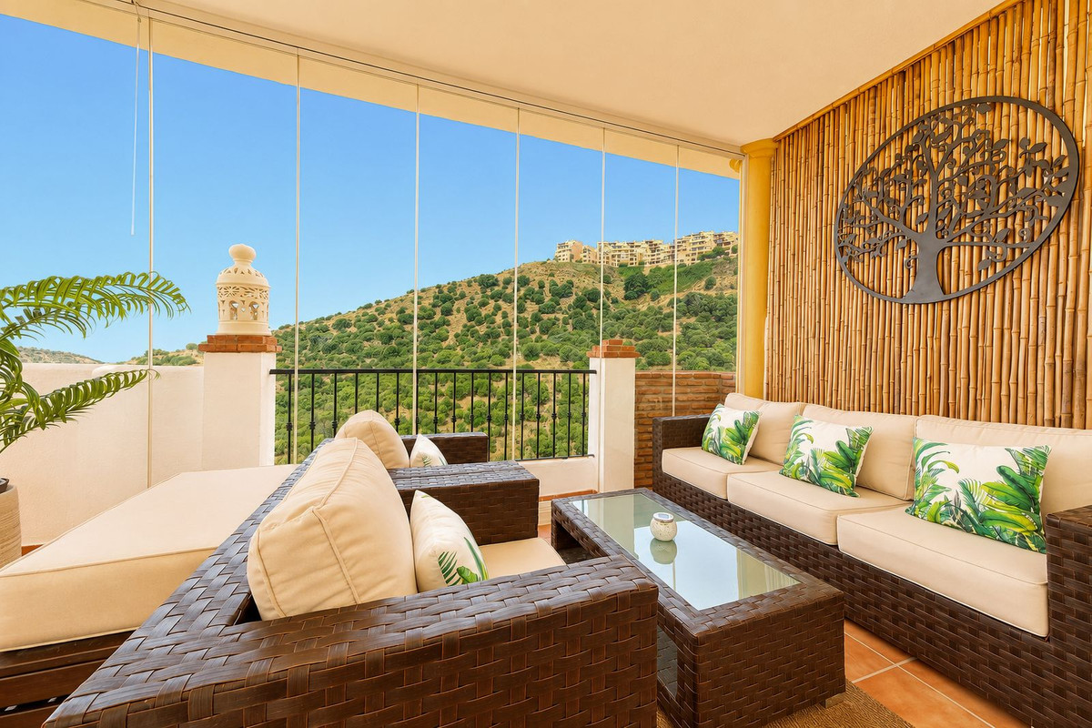 Penthouse met 2 slaapkamers in Calahonda met privéterras en panoramisch zeezicht in Calahonda - foto 3