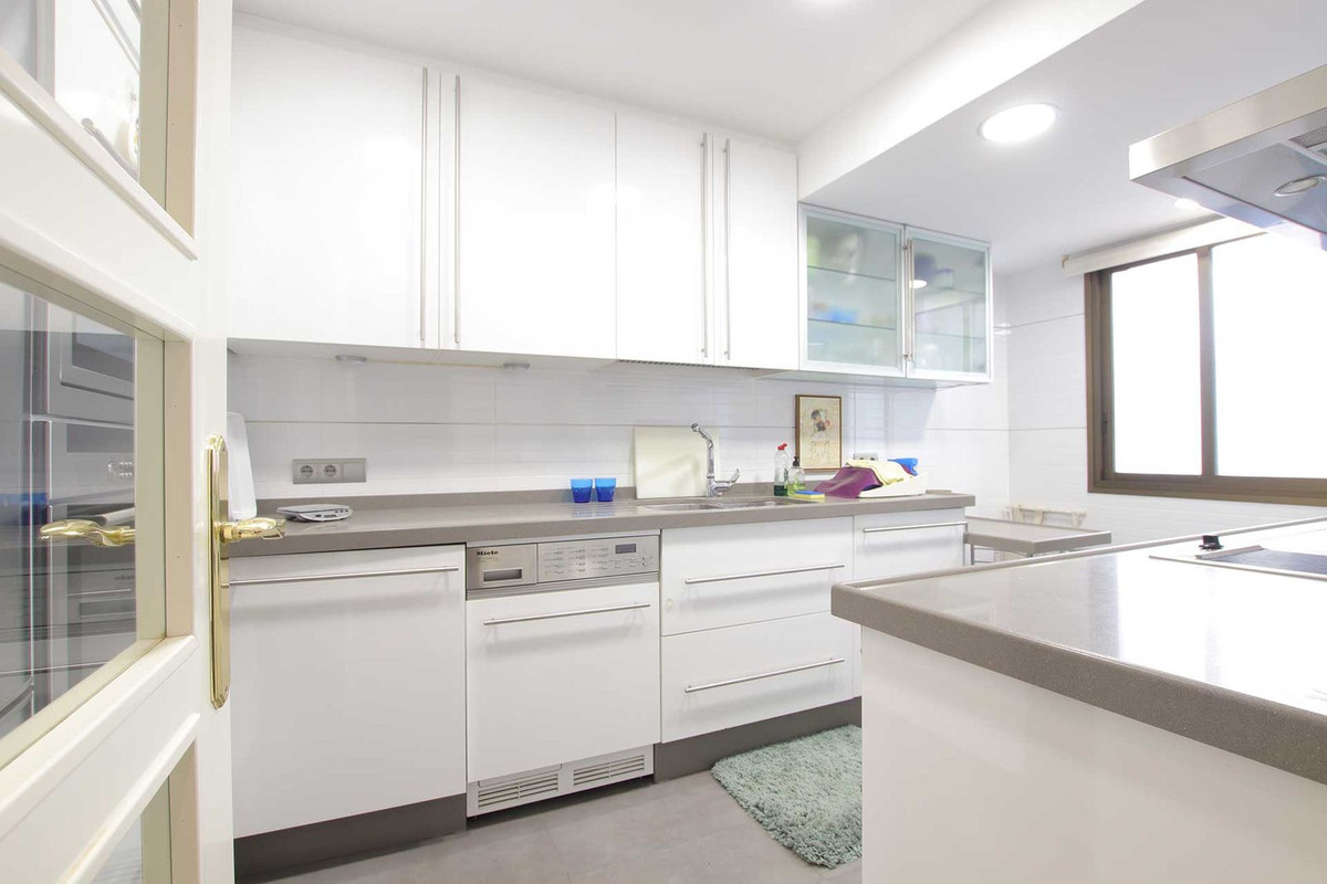 2-slaapkamer appartement met zeezicht in Nueva Andalucía, Marbella in Nueva Andalucía - foto 4