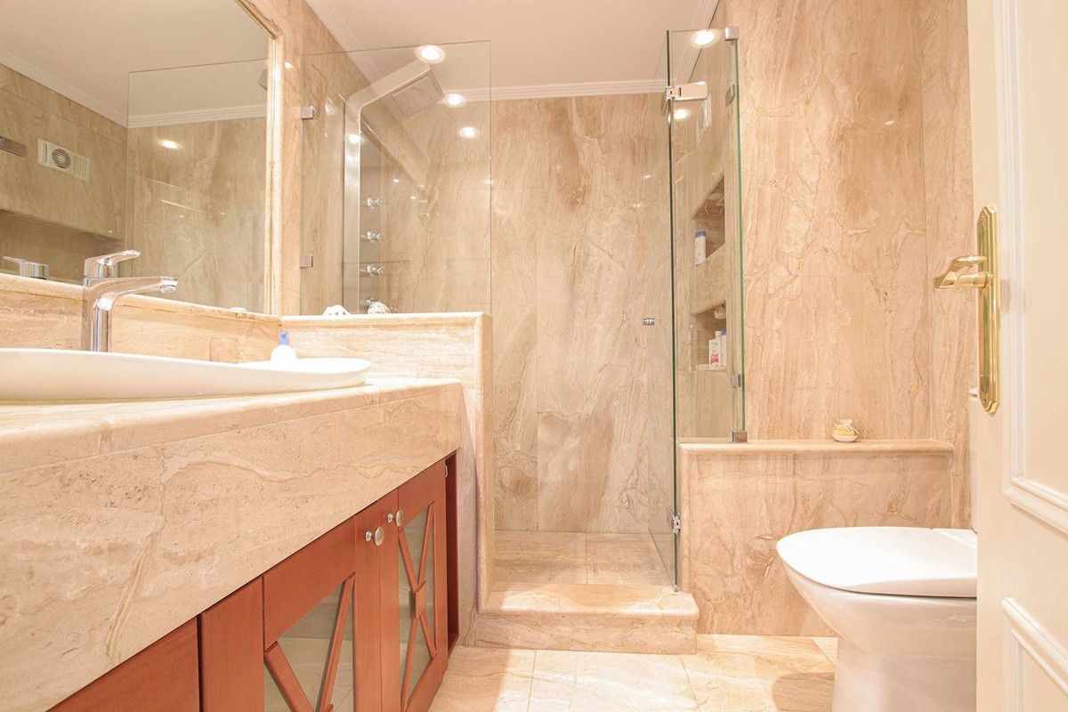 2-slaapkamer appartement met zeezicht in Nueva Andalucía, Marbella in Nueva Andalucía - foto 10