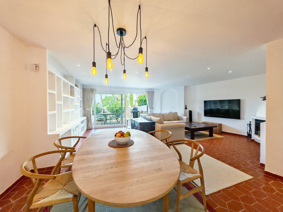 4-slaapkamer stadswoning in Los Altos de los Monteros, Marbella in Altos de los Monteros - foto 4
