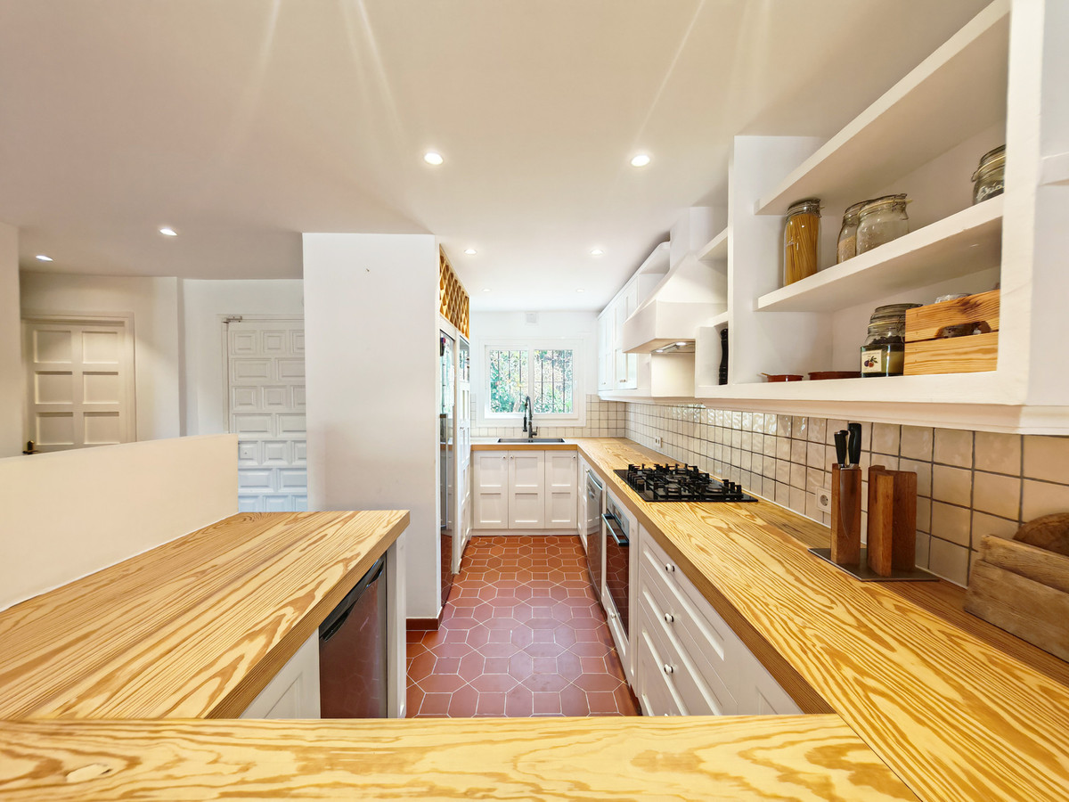 4-slaapkamer stadswoning in Los Altos de los Monteros, Marbella in Altos de los Monteros - foto 8