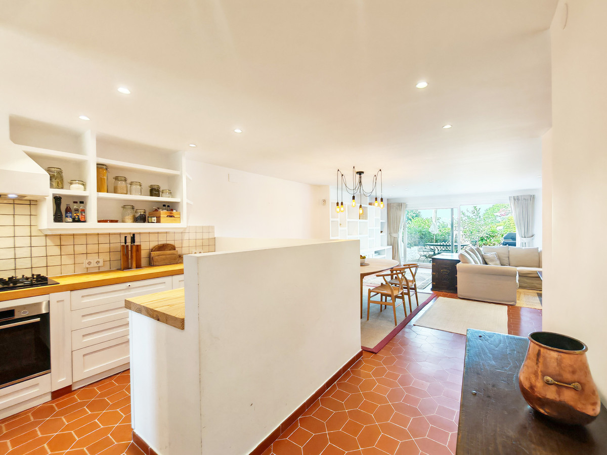 4-slaapkamer stadswoning in Los Altos de los Monteros, Marbella in Altos de los Monteros - foto 9