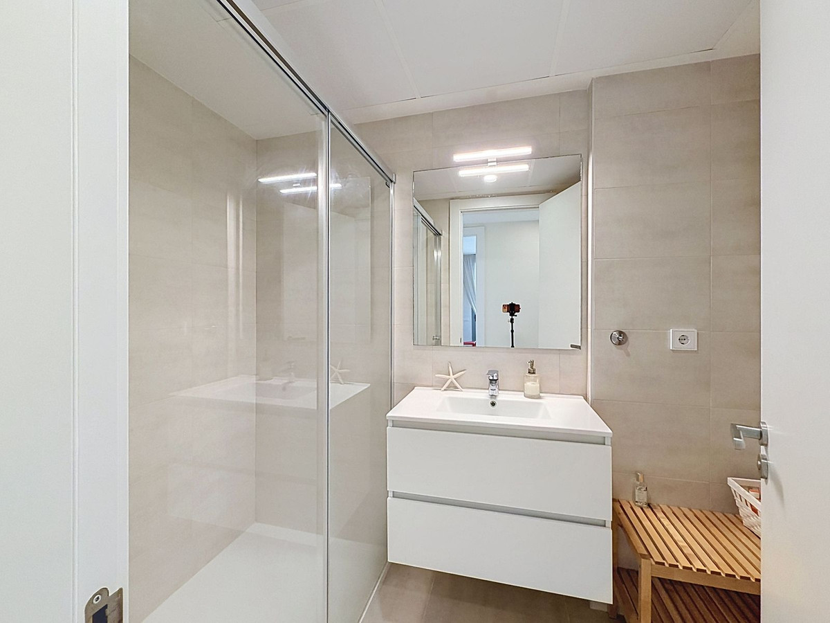 2-slaapkamer appartement met privé tuin in Vanian Gardens, Estepona in Selwo - foto 20