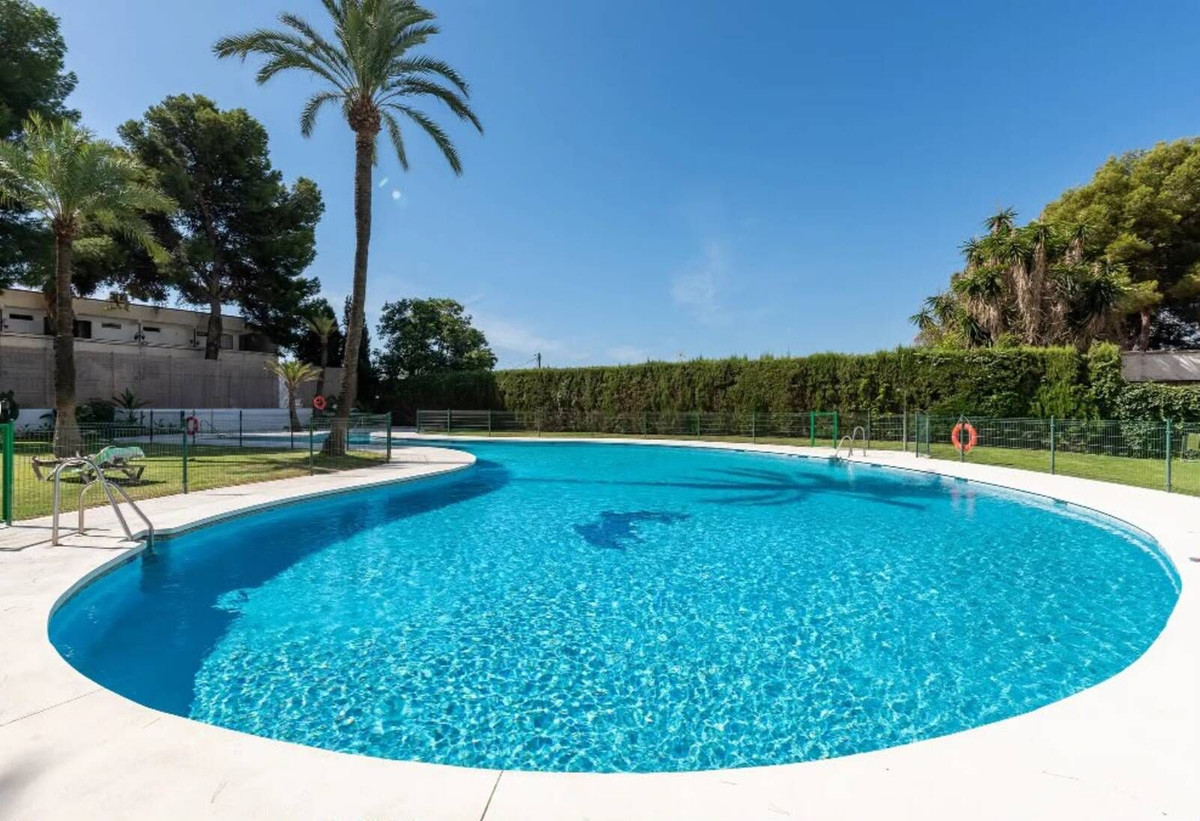 Eén-slaapkamerappartement in La Campana, Nueva Andalucía — Investeringskans met prachtig uitzicht en toeristenvergunning in Nueva Andalucía - foto 18