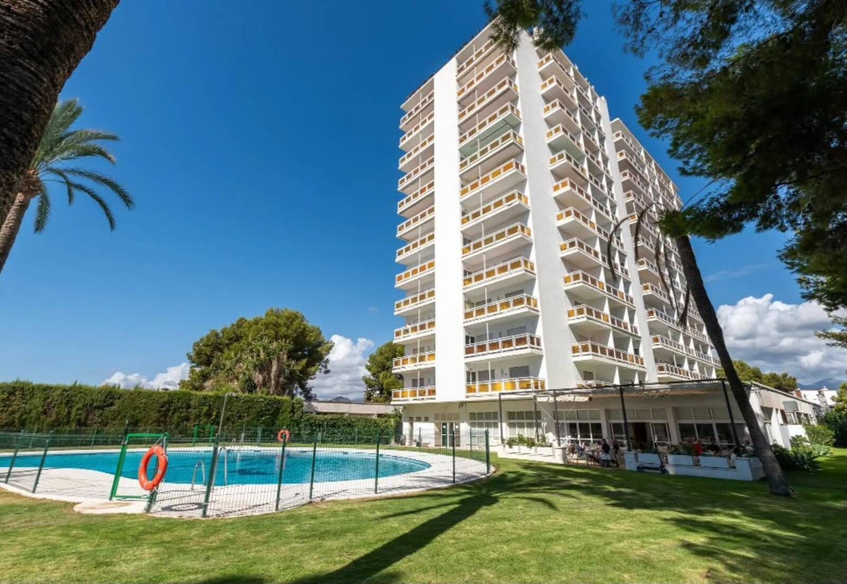 Eén-slaapkamerappartement in La Campana, Nueva Andalucía — Investeringskans met prachtig uitzicht en toeristenvergunning in Nueva Andalucía - foto 20