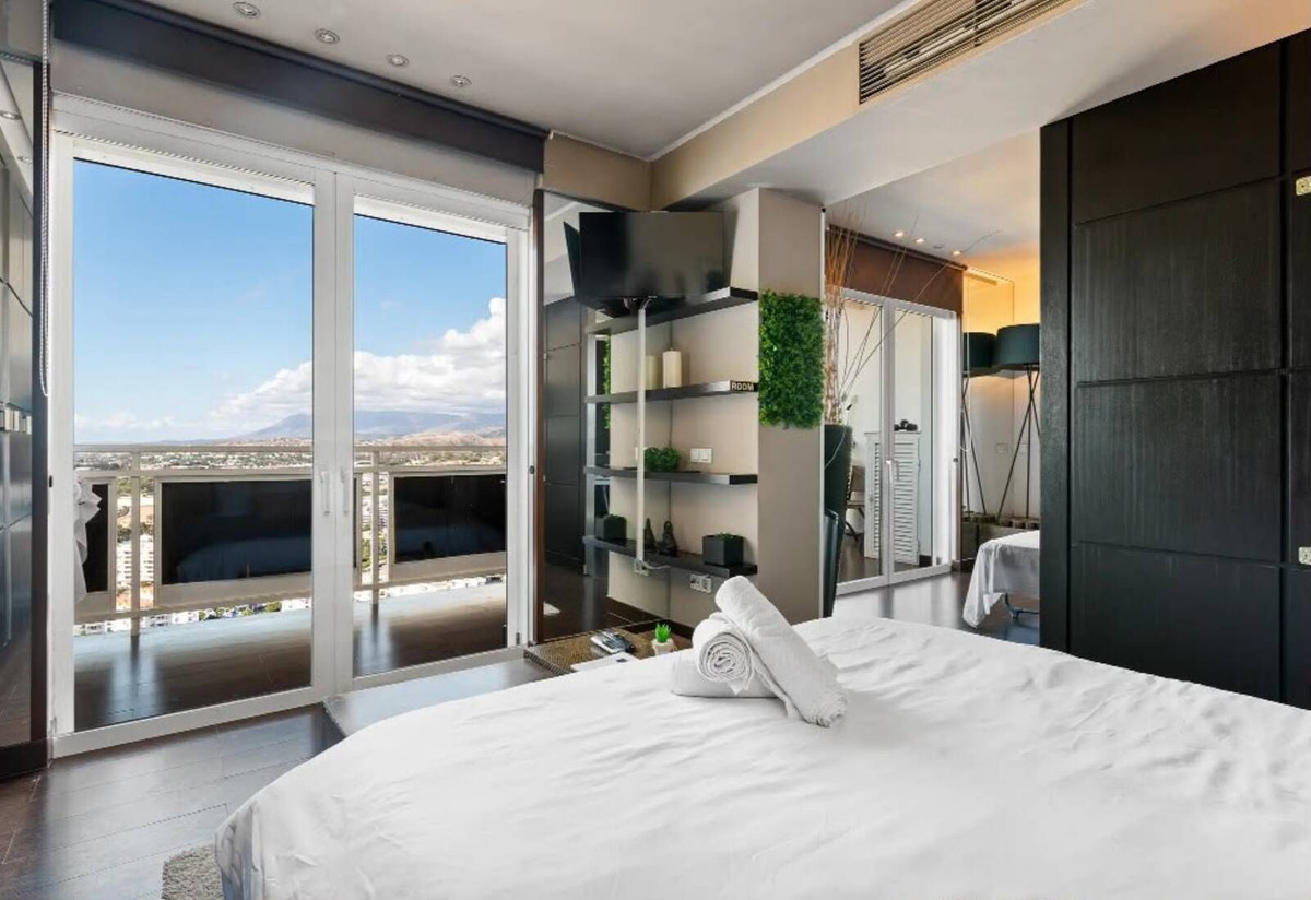 Eén-slaapkamerappartement in La Campana, Nueva Andalucía — Investeringskans met prachtig uitzicht en toeristenvergunning in Nueva Andalucía - foto 5