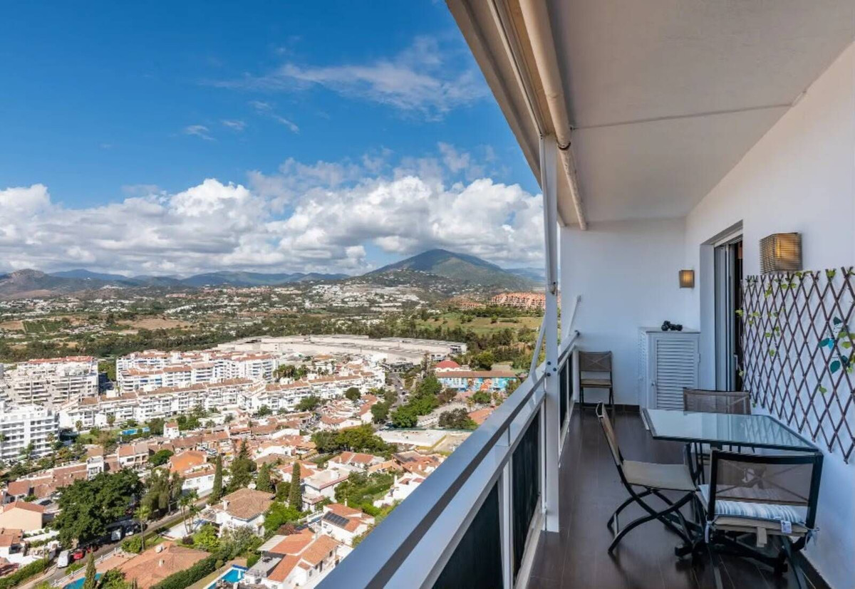 Eén-slaapkamerappartement in La Campana, Nueva Andalucía — Investeringskans met prachtig uitzicht en toeristenvergunning in Nueva Andalucía - foto 6