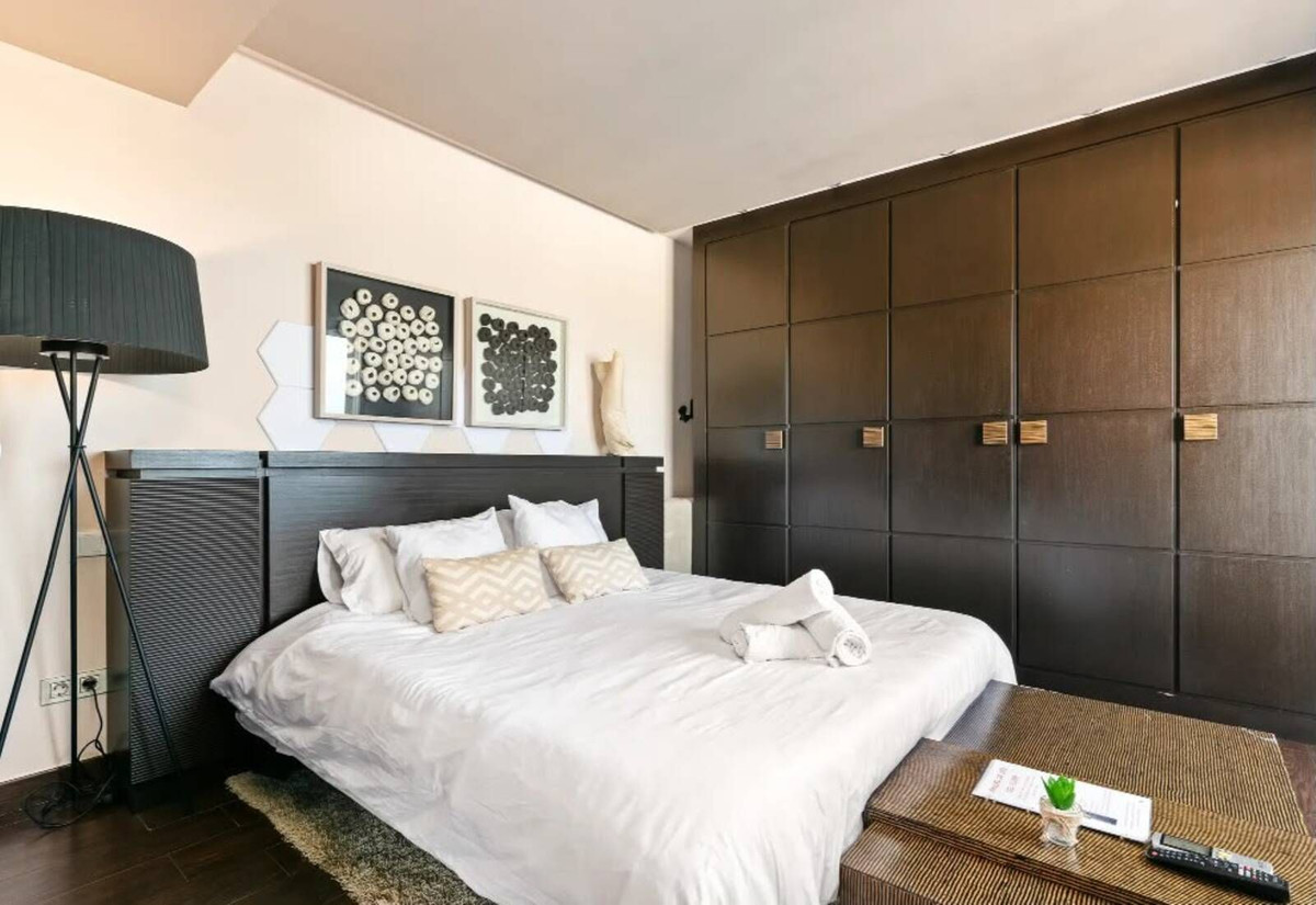Eén-slaapkamerappartement in La Campana, Nueva Andalucía — Investeringskans met prachtig uitzicht en toeristenvergunning in Nueva Andalucía - foto 8
