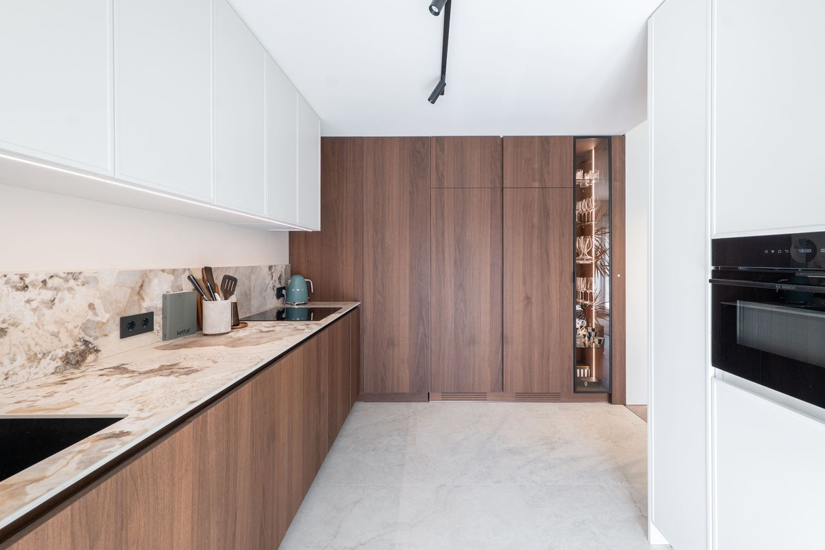 Elegant volledig gerenoveerd 4-slaapkamer gelijkvloers appartement in Benahavís in Benahavís - foto 13