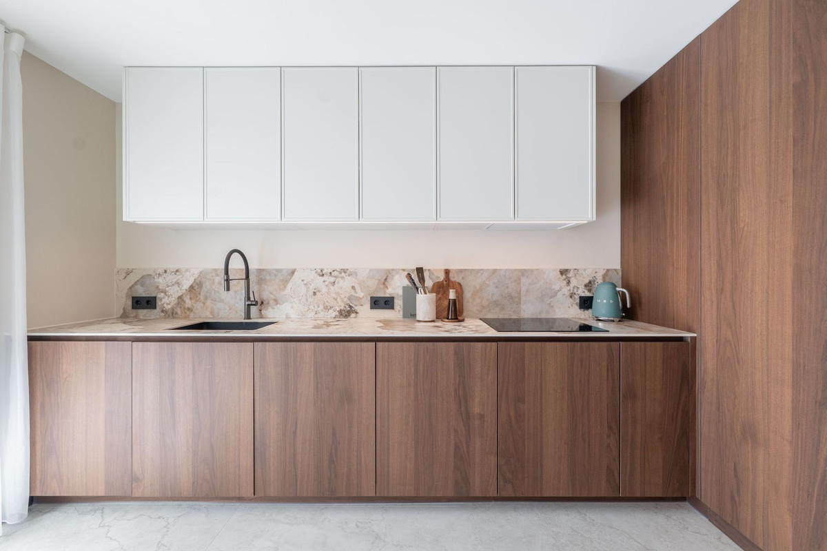 Elegant volledig gerenoveerd 4-slaapkamer gelijkvloers appartement in Benahavís in Benahavís - foto 14