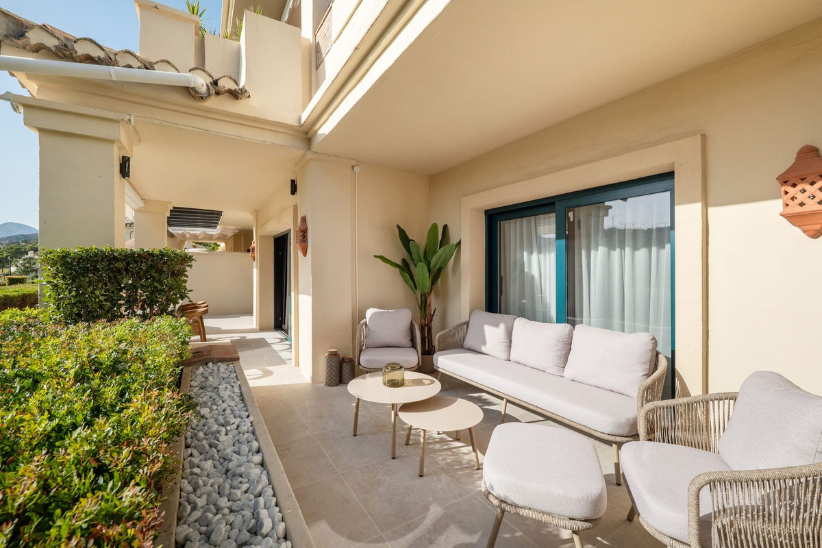 Elegant volledig gerenoveerd 4-slaapkamer gelijkvloers appartement in Benahavís in Benahavís - foto 5