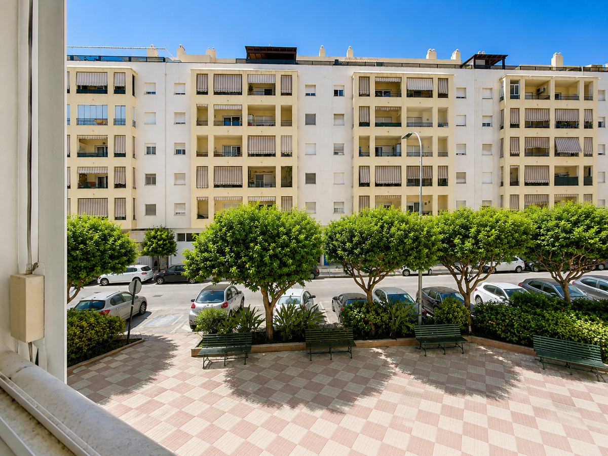 Drie-slaapkamer appartement in Estepona – 75 m², lift in Estepona - foto 11