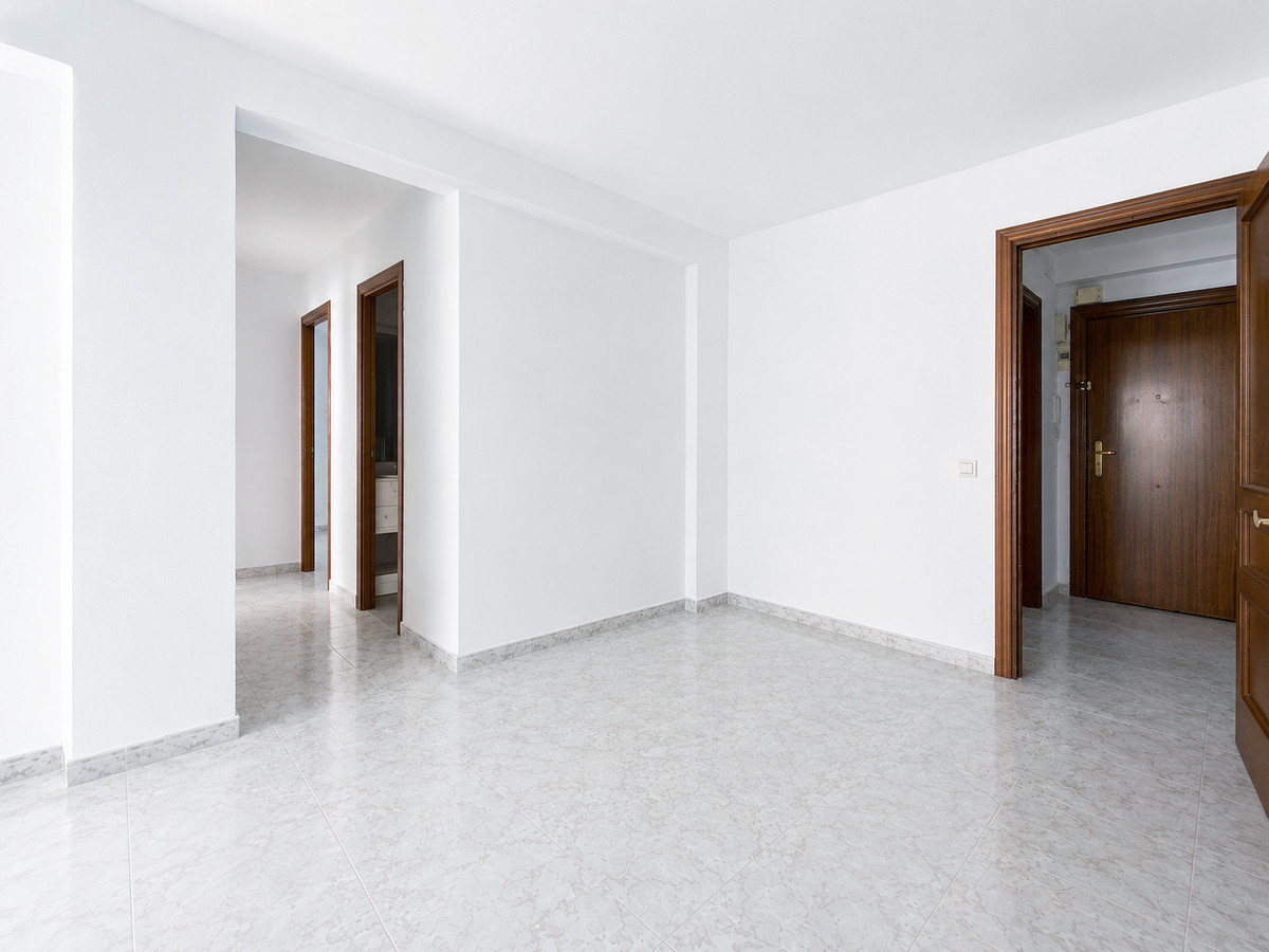 Drie-slaapkamer appartement in Estepona – 75 m², lift in Estepona - foto 14