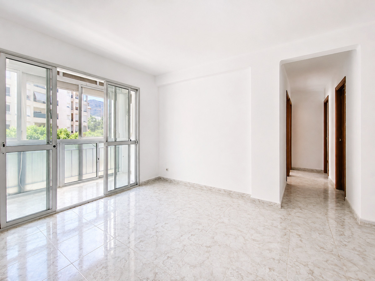 Drie-slaapkamer appartement in Estepona – 75 m², lift in Estepona - foto 5