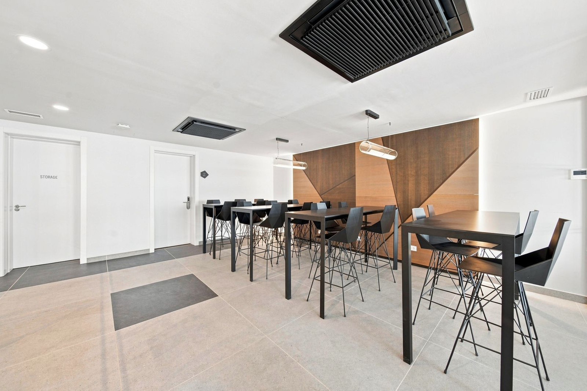 Luxe 2-slaapkamer appartement met panoramisch zeezicht in Higuerón in Higueron - foto 18