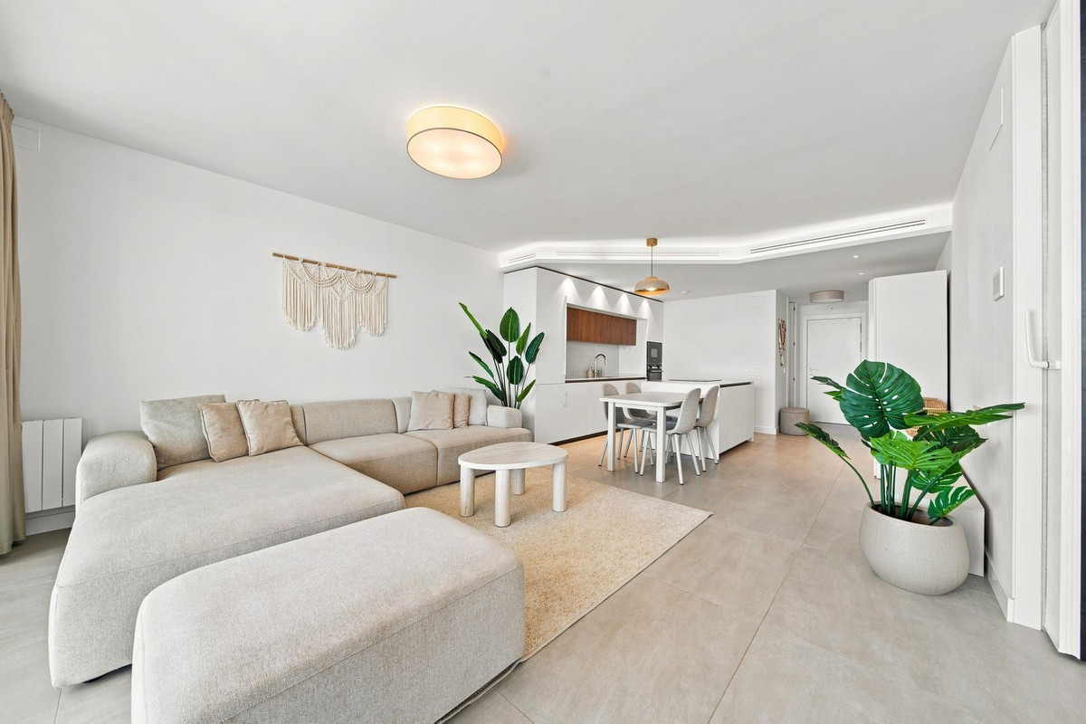 Luxe 2-slaapkamer appartement met panoramisch zeezicht in Higuerón in Higueron - foto 6