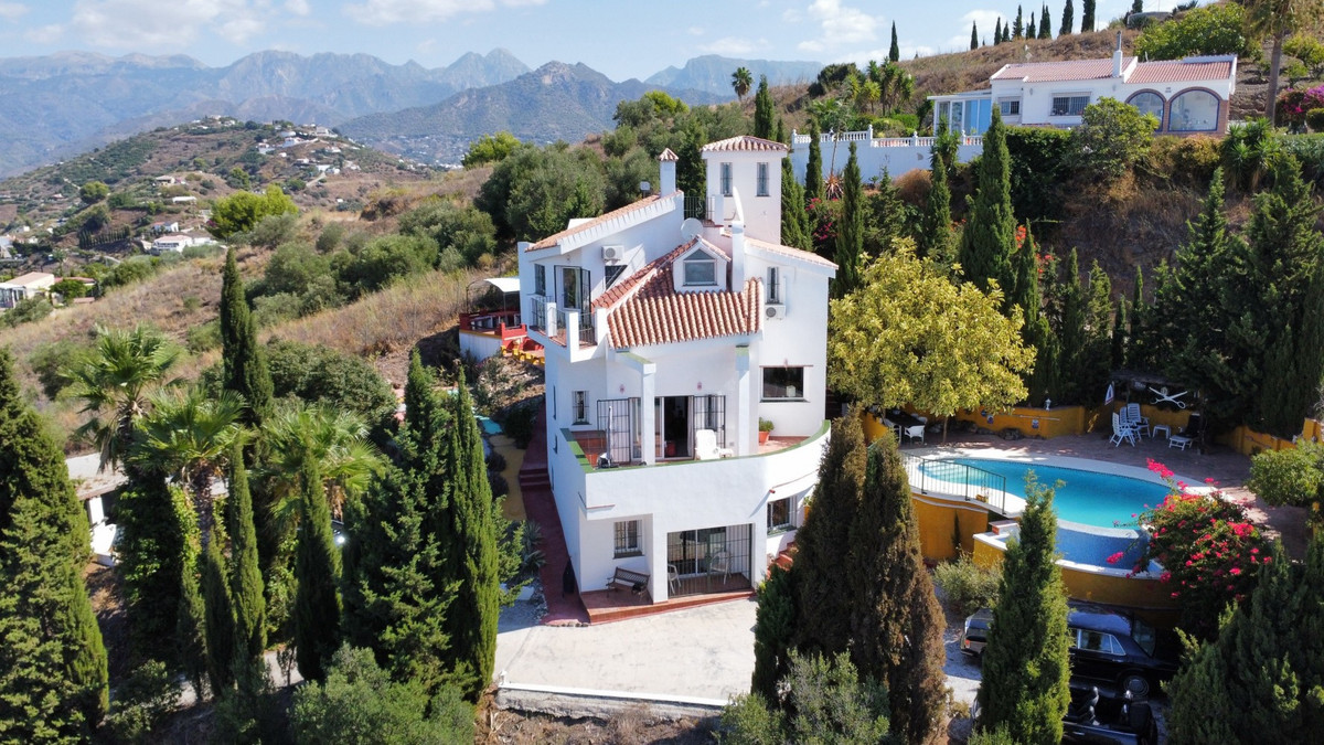 Villa met 3 slaapkamers in Torrox in Torrox - foto 2