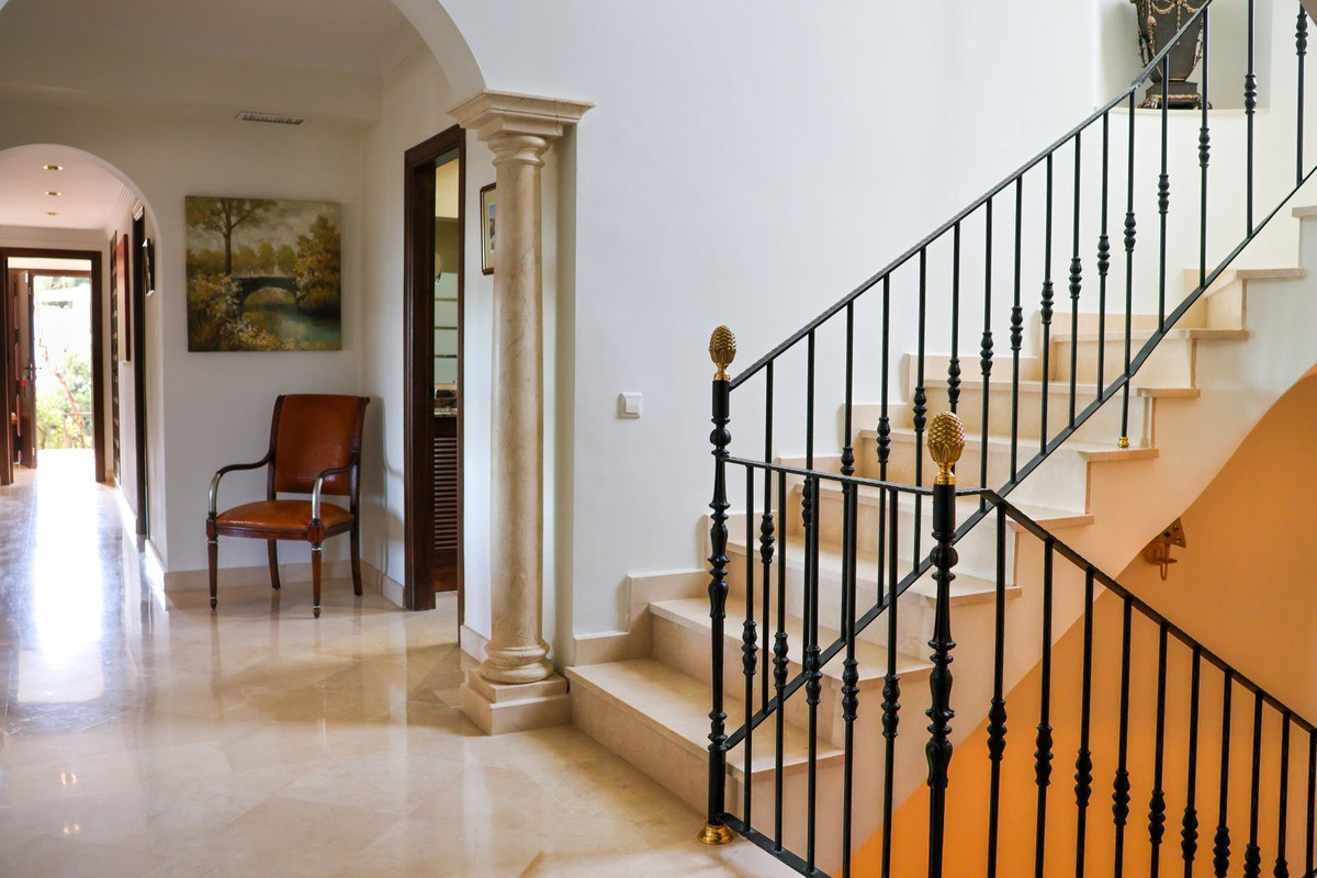 6-slaapkamer villa in La Mairena met drie aangrenzende bouwkavels in La Mairena - foto 14