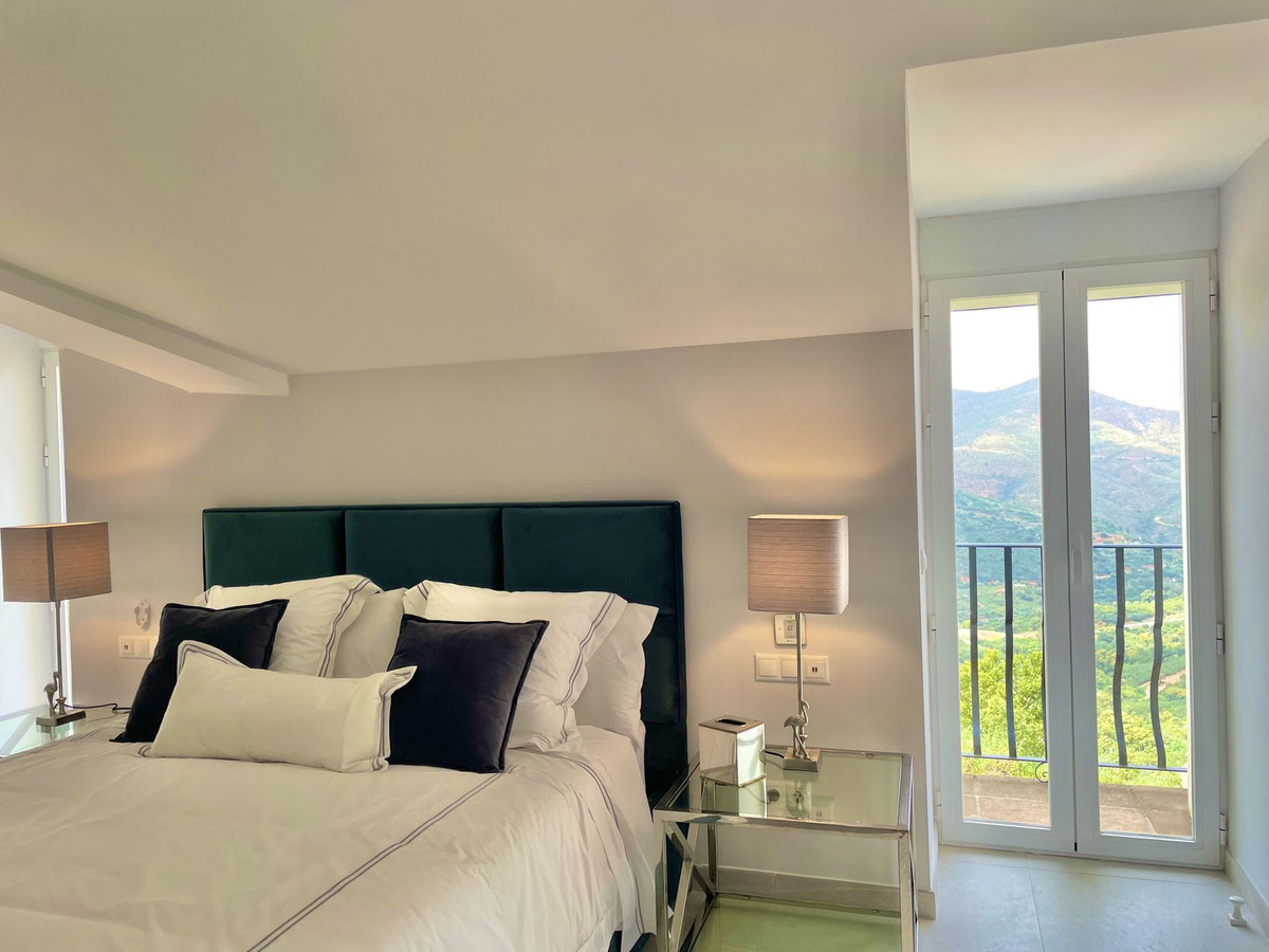 6-slaapkamer villa in La Mairena met drie aangrenzende bouwkavels in La Mairena - foto 20