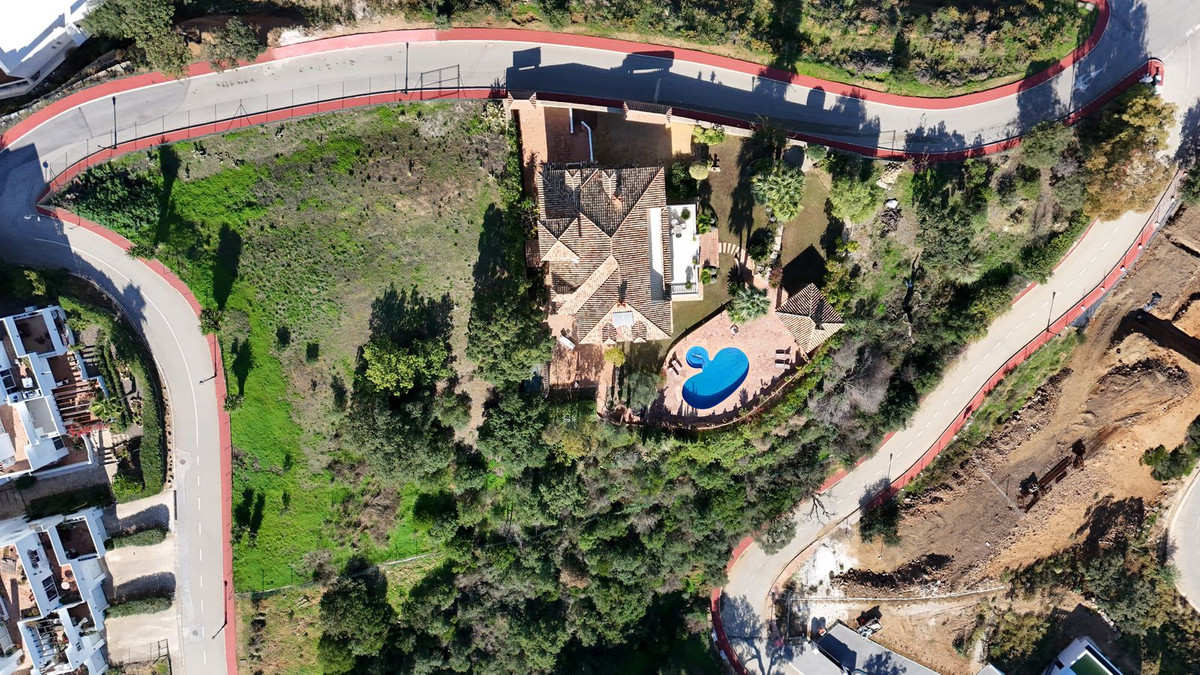 6-slaapkamer villa in La Mairena met drie aangrenzende bouwkavels in La Mairena - foto 3