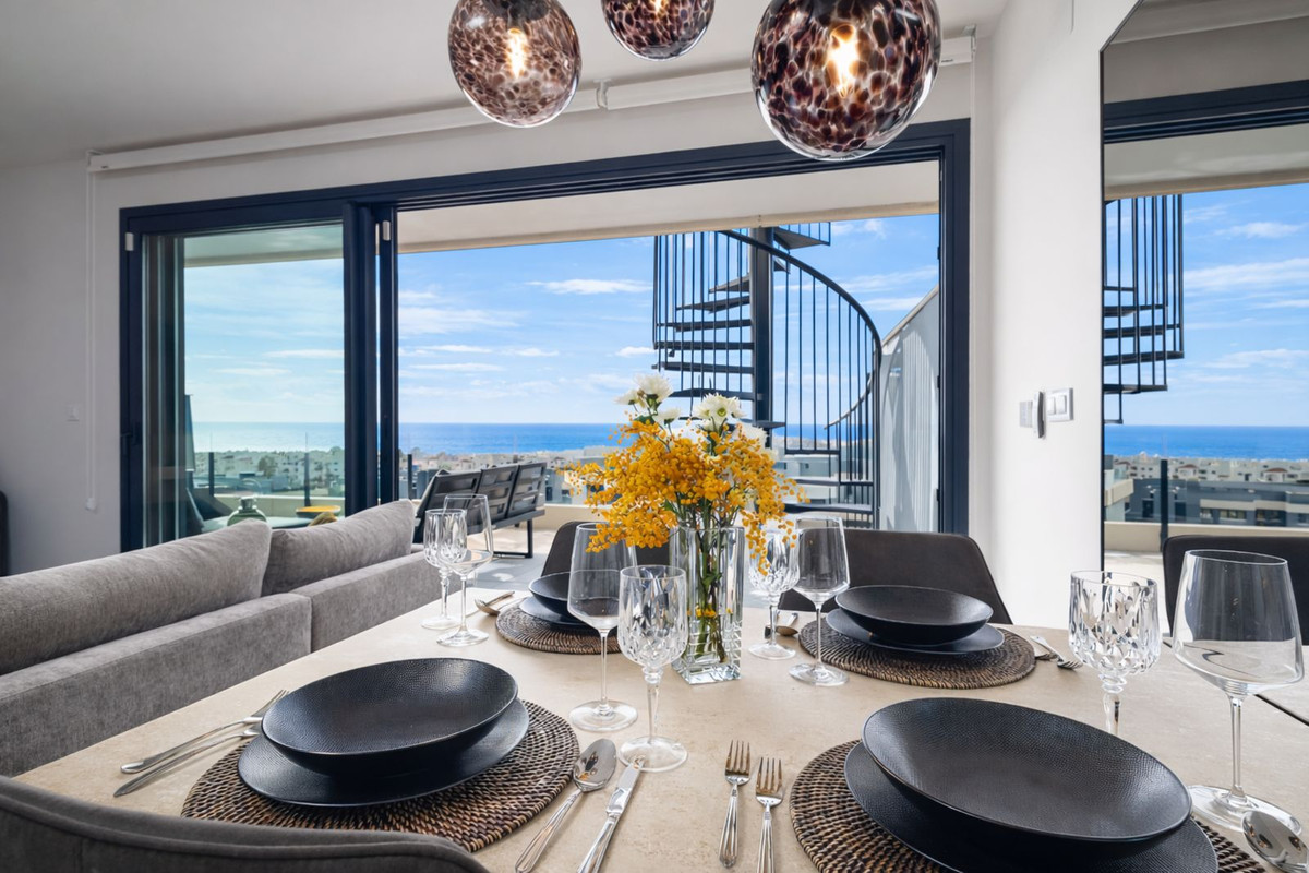 2-slaapkamer penthouse in Selwo met zeezicht en dakterras (Oasis 325) in Estepona - foto 3