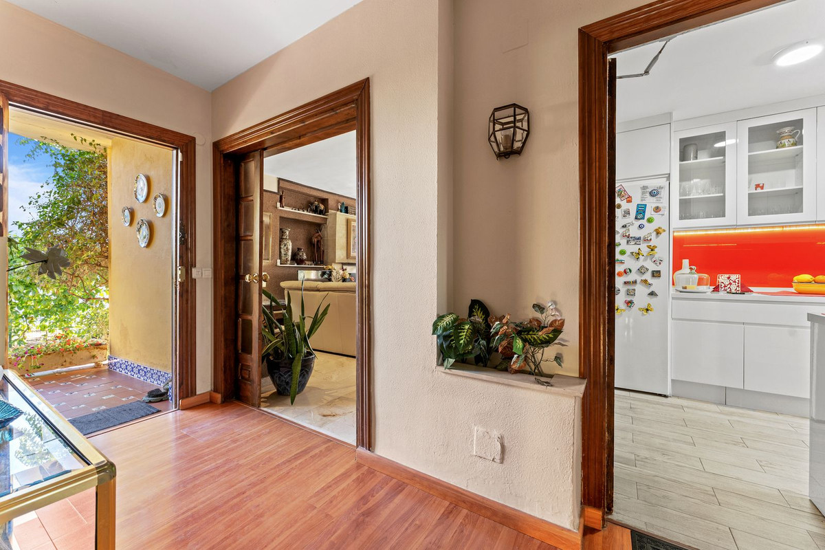 5-slaapkamer villa in El Paraiso in El Paraiso - foto 15