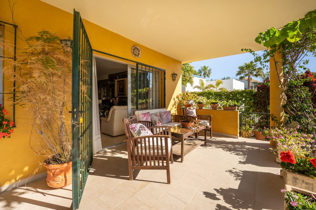 5-slaapkamer villa in El Paraiso in El Paraiso - foto 4