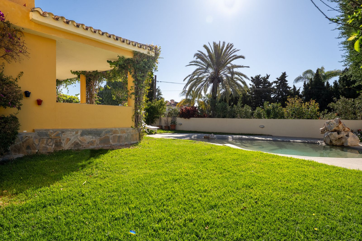 5-slaapkamer villa in El Paraiso in El Paraiso - foto 6