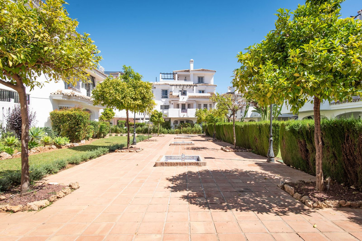 Elegante duplex-penthouse te koop in Los Naranjos de Marbella, Nueva Andalucía in Puerto Banús - foto 12