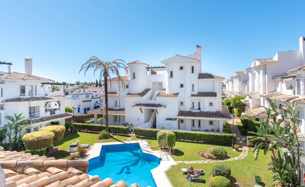 Elegante duplex-penthouse te koop in Los Naranjos de Marbella, Nueva Andalucía in Puerto Banús - foto 13