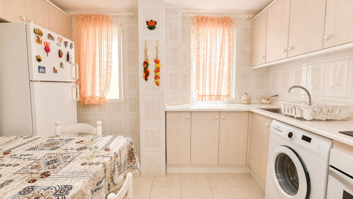 Drie-slaapkamerappartement in Estepona in Estepona - foto 9