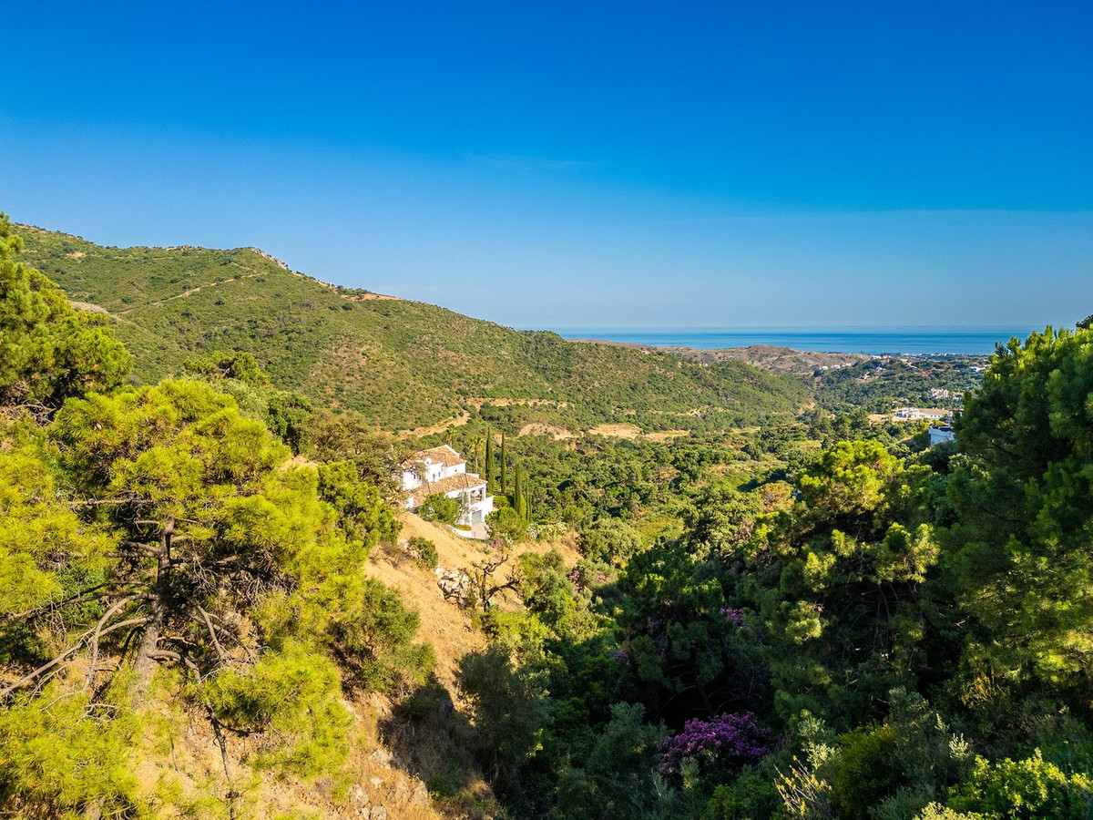 Plot in Marbella in Marbella - foto 3