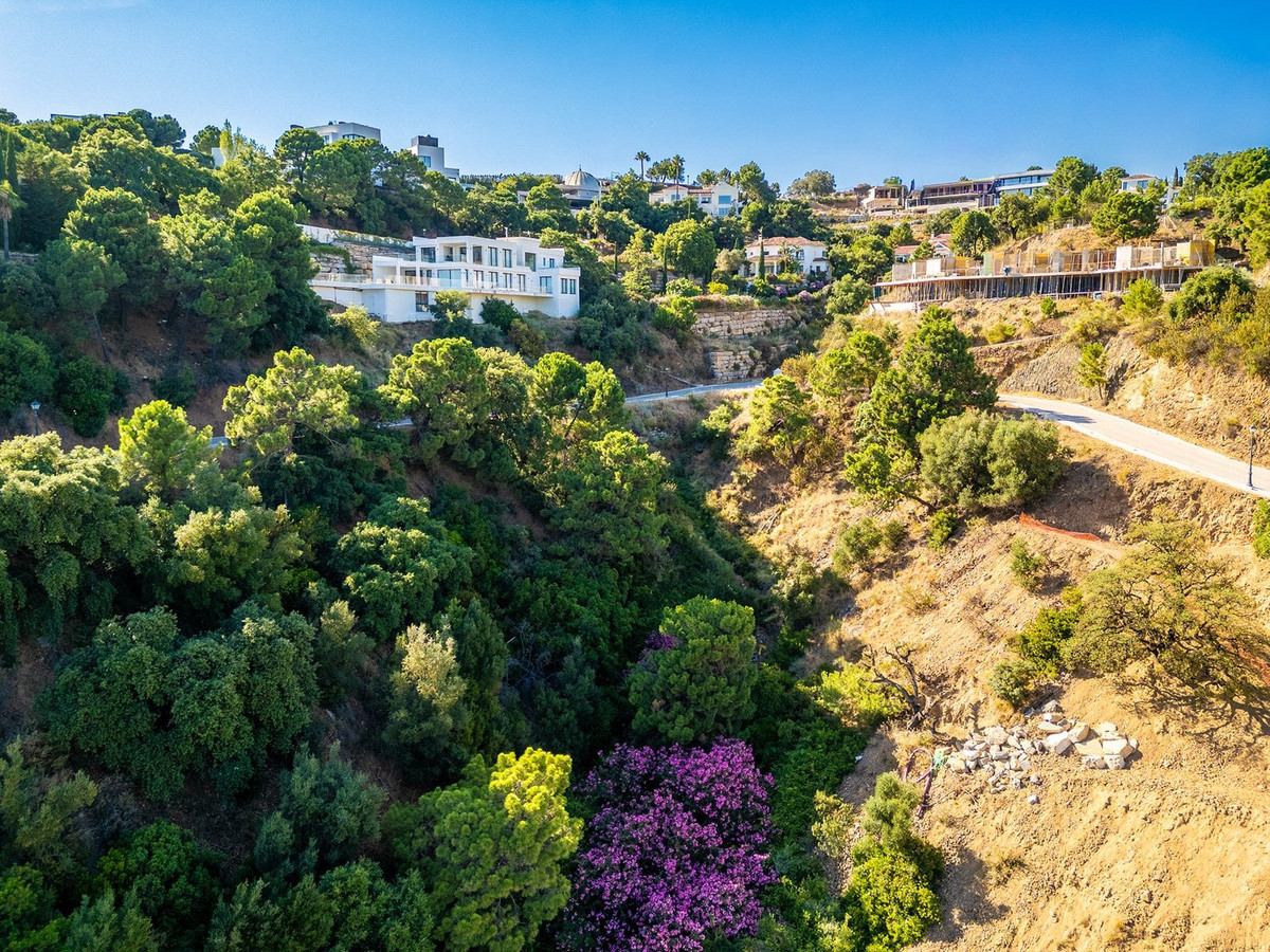 Plot in Marbella in Marbella - foto 5