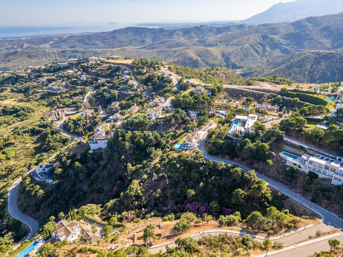 Plot in Marbella in Marbella - foto 7