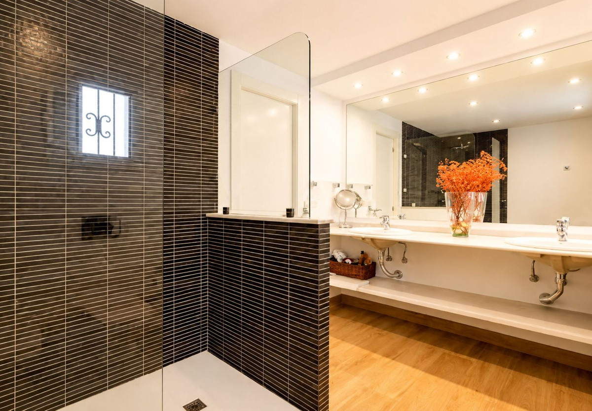 2 bedroom Apartment in The Golden Mile in The Golden Mile - foto 8