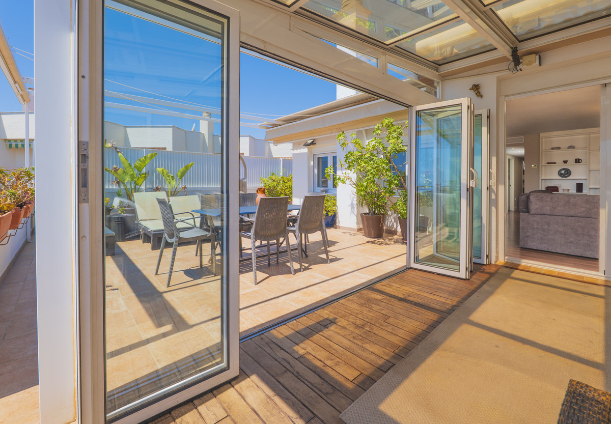 Penthouse met 2 slaapkamers in La Carihuela, Torremolinos in La Carihuela - foto 15