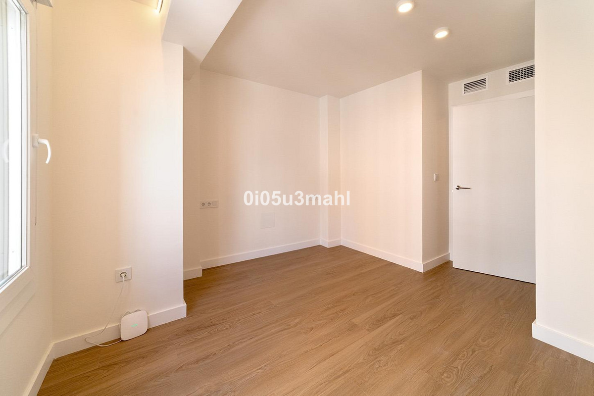 2 bedroom Apartment in Málaga in Málaga - foto 9