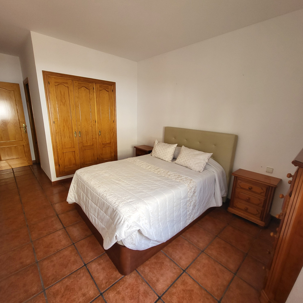 Appartement met 4 slaapkamers in Estepona in Estepona - foto 13