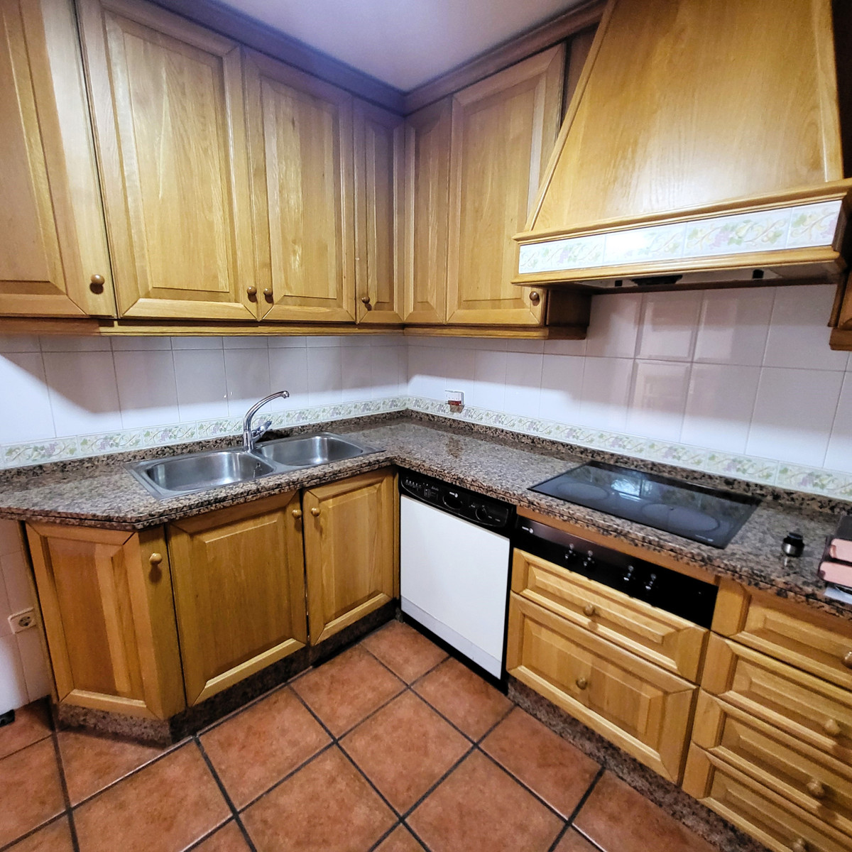 Appartement met 4 slaapkamers in Estepona in Estepona - foto 8