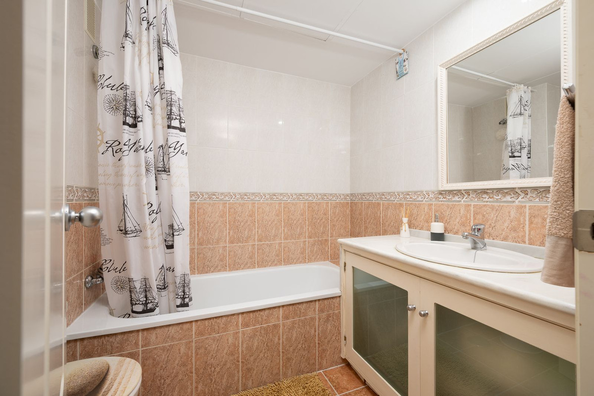 2-slaapkamerappartement in El Paraiso, Estepona in El Paraiso - foto 12