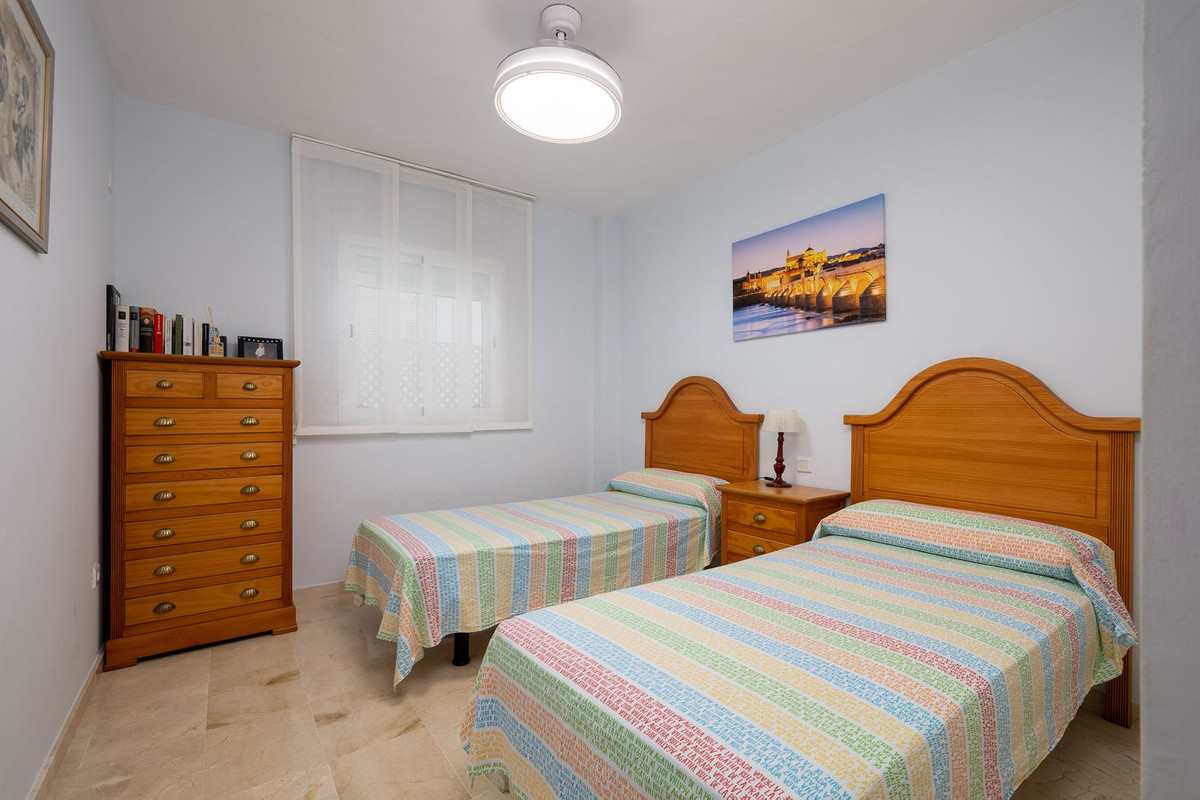 2-slaapkamerappartement in El Paraiso, Estepona in El Paraiso - foto 13