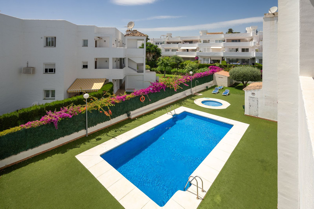 2-slaapkamerappartement in El Paraiso, Estepona in El Paraiso - foto 19