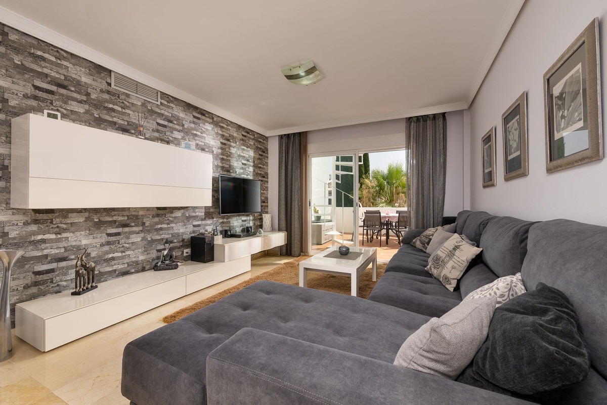 2-slaapkamerappartement in El Paraiso, Estepona in El Paraiso - foto 4