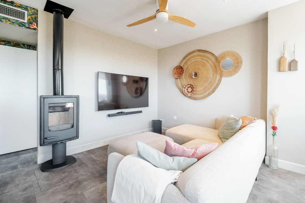 Hoekpenthouse op steenworp afstand van het strand in Costabella in Costabella - foto 13