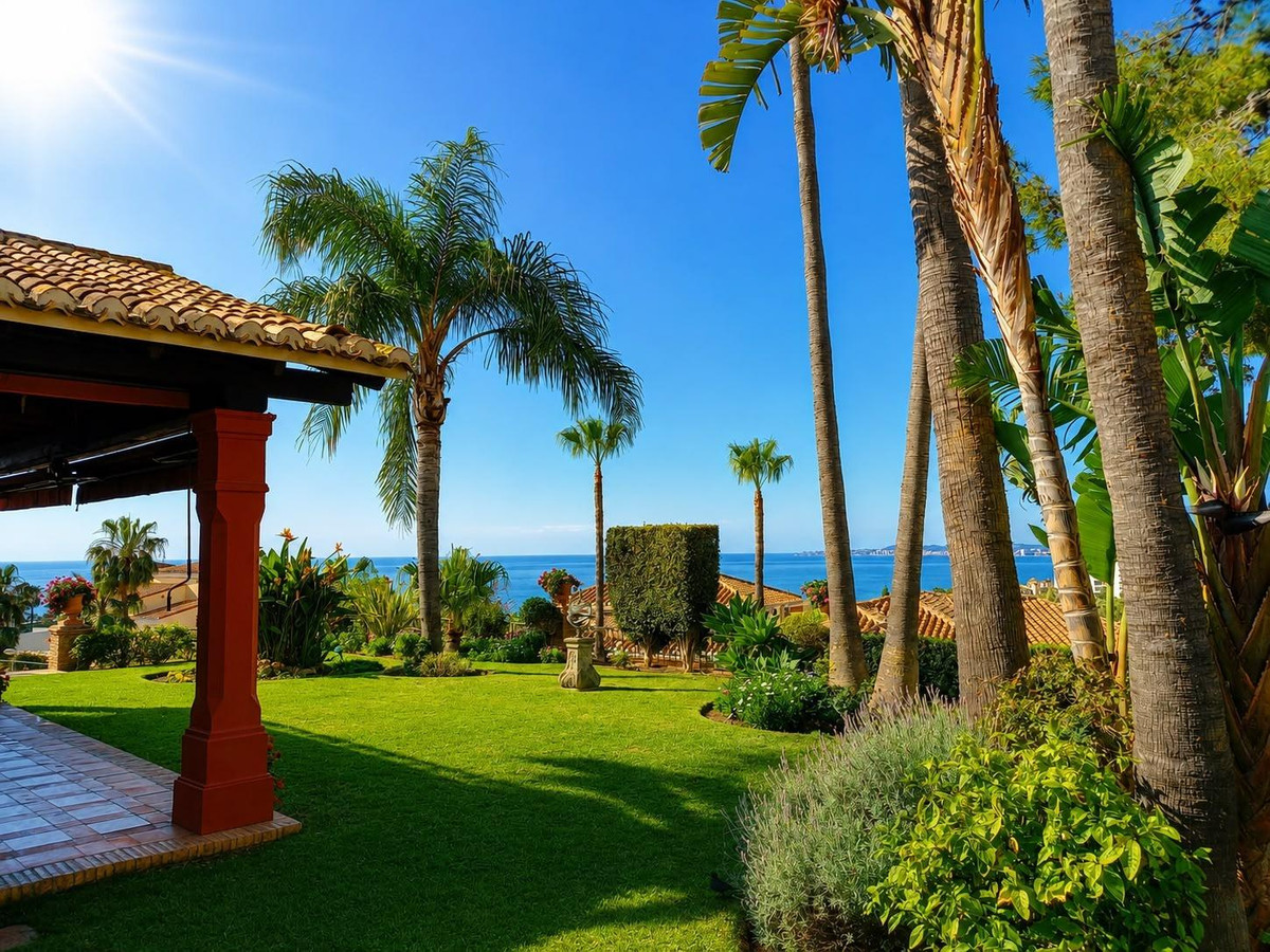 Villa met 8 slaapkamers in Torrequebrada in Torrequebrada - foto 14