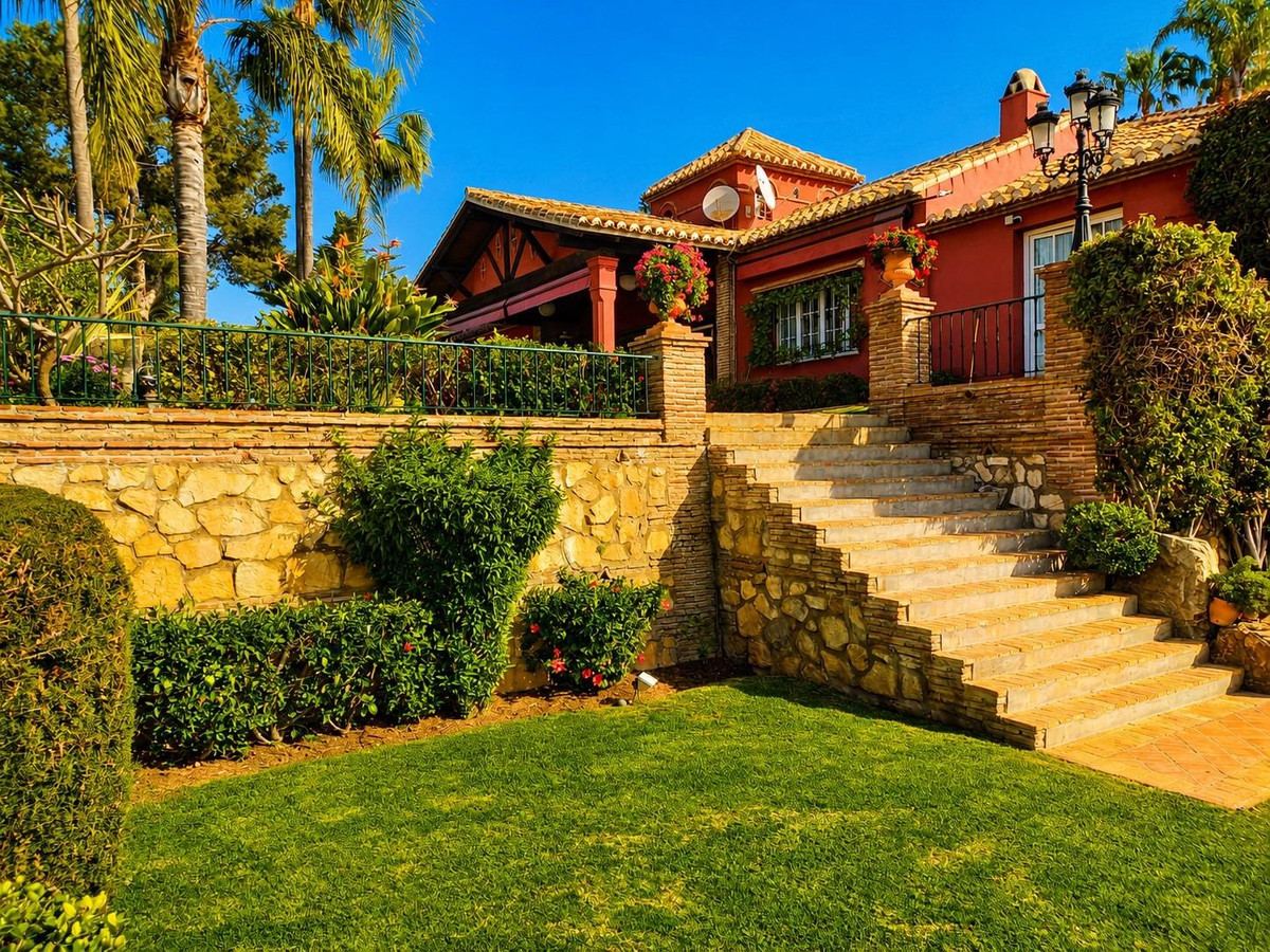 Villa met 8 slaapkamers in Torrequebrada in Torrequebrada - foto 16
