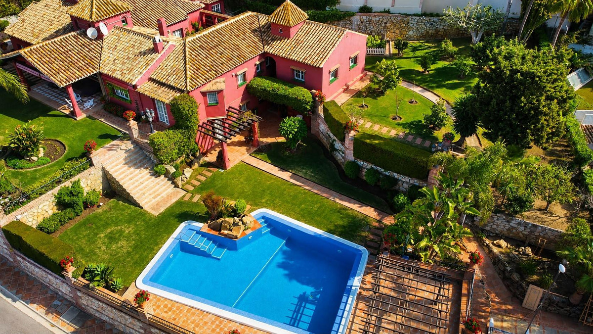 Villa met 8 slaapkamers in Torrequebrada in Torrequebrada - foto 3