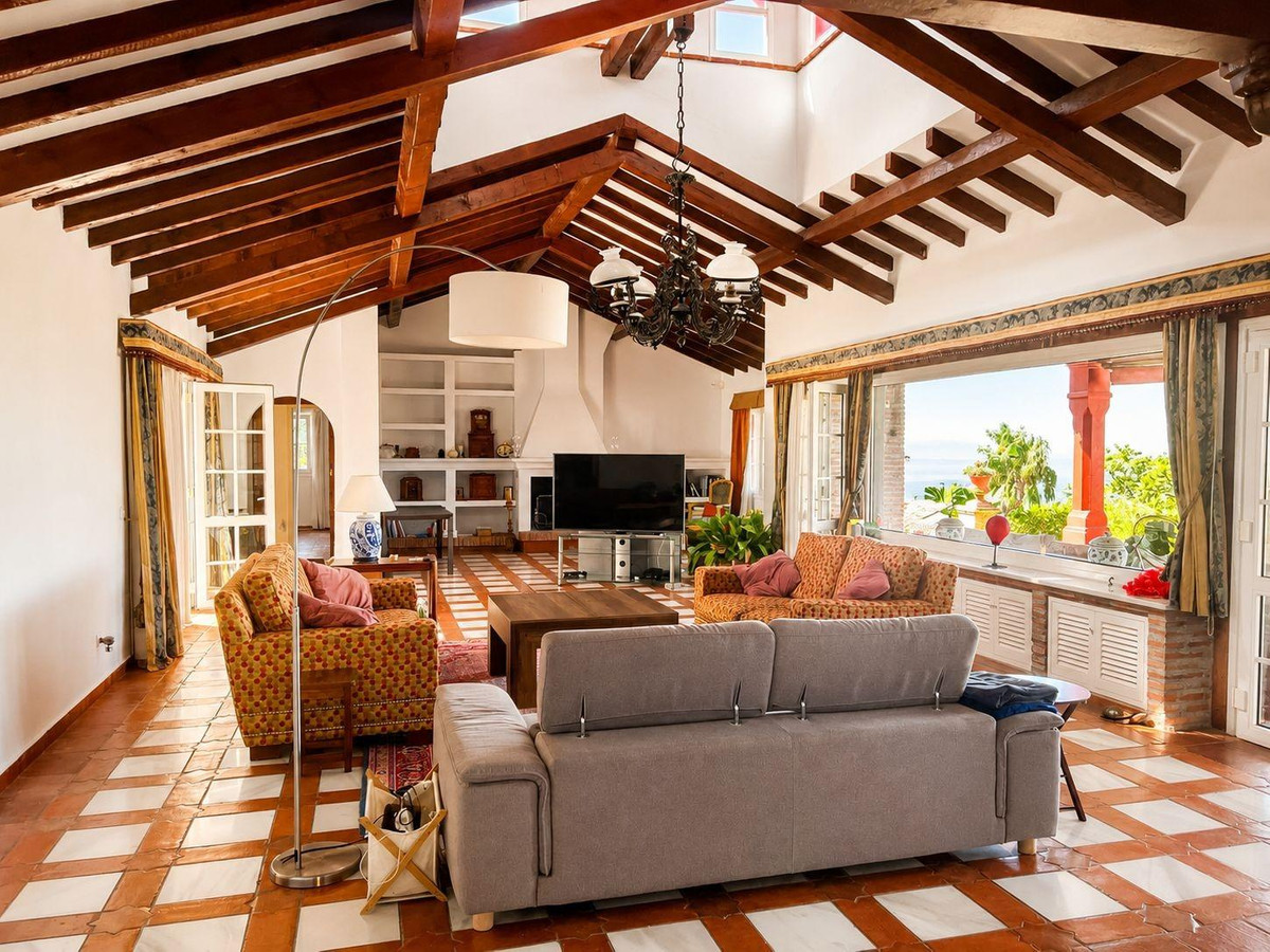 Villa met 8 slaapkamers in Torrequebrada in Torrequebrada - foto 8