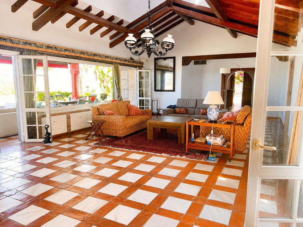 Villa met 8 slaapkamers in Torrequebrada in Torrequebrada - foto 9