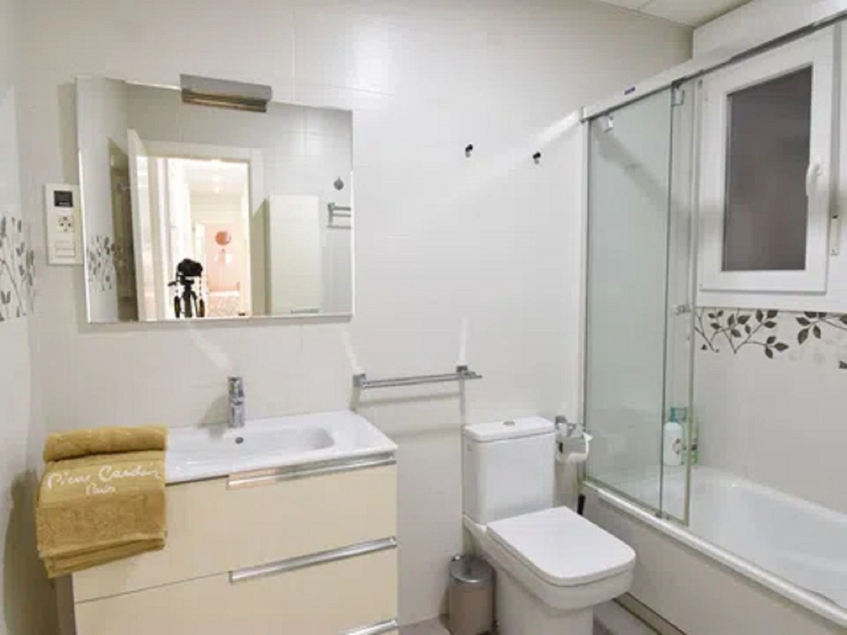 Drie-slaapkamerappartement in Málaga Centrum in Málaga Centro - foto 4